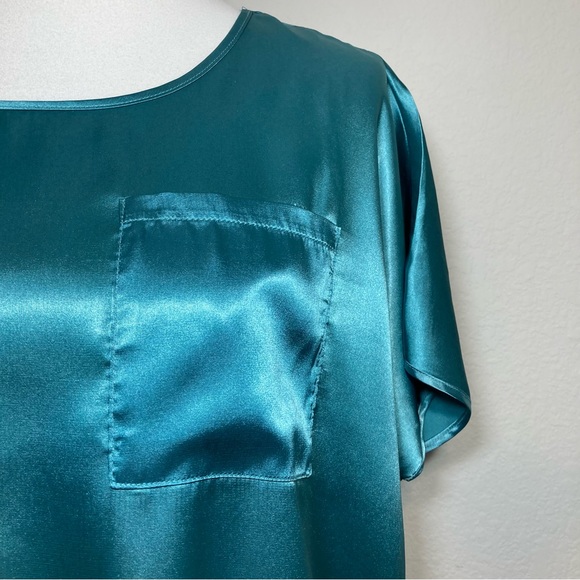 BB DAKOTA Satin Silky Teal Boxy Blouse Top Front Pocket Short Sleeves Size Large - Picture 2 of 8